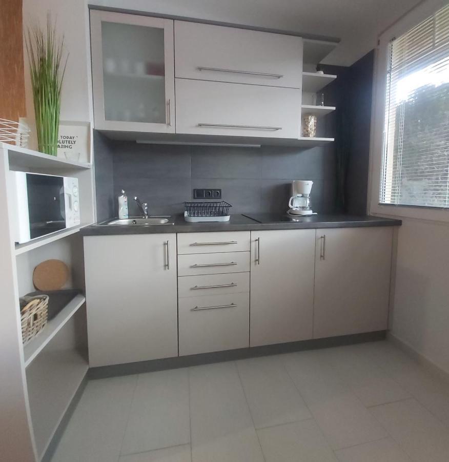 Apartmanhaz Horvath Balatonboglar Luaran gambar